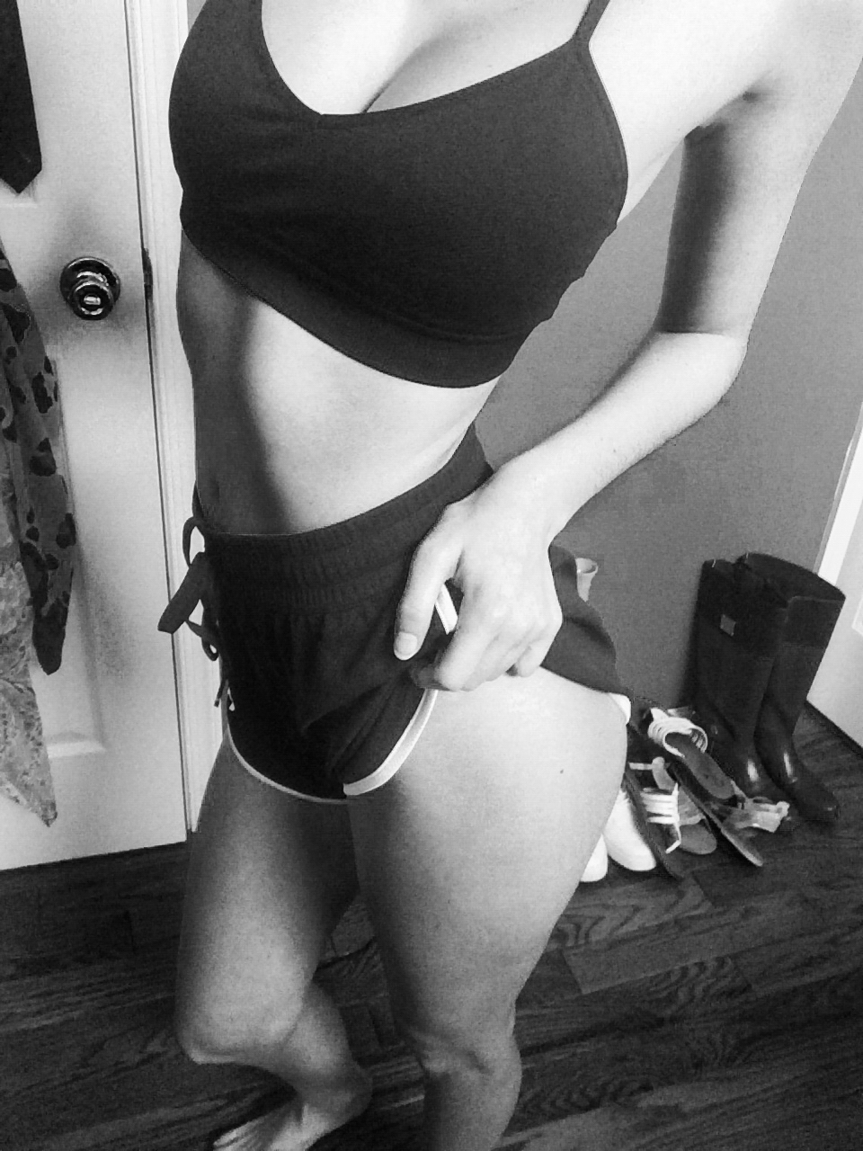 Life Of Cute and Slim Bodybuilder