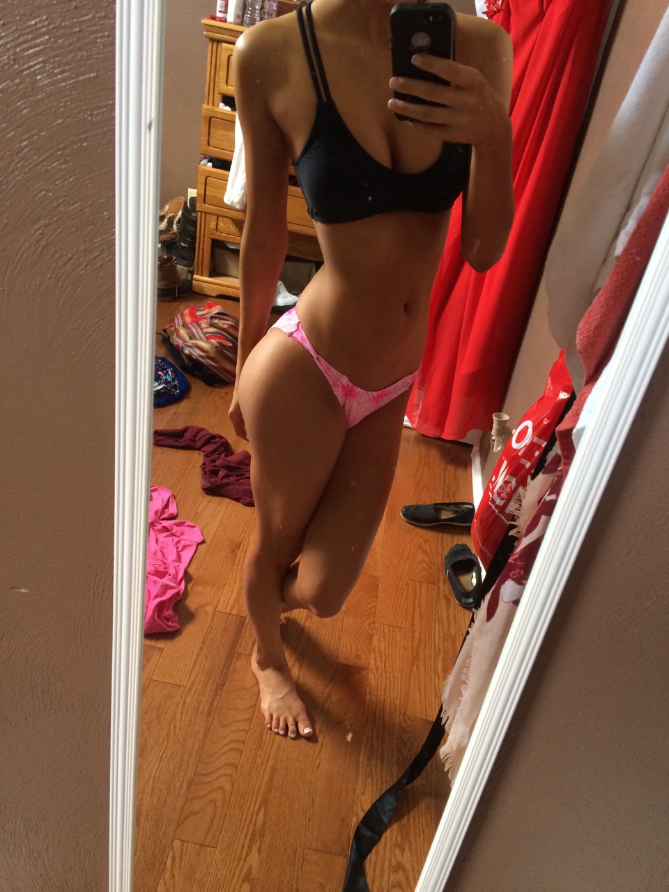 Life Of Cute and Slim Bodybuilder