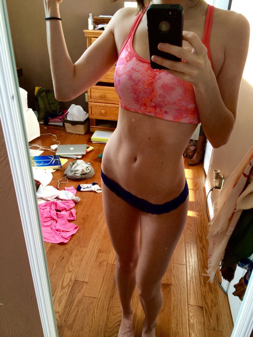 Life Of Cute and Slim Bodybuilder