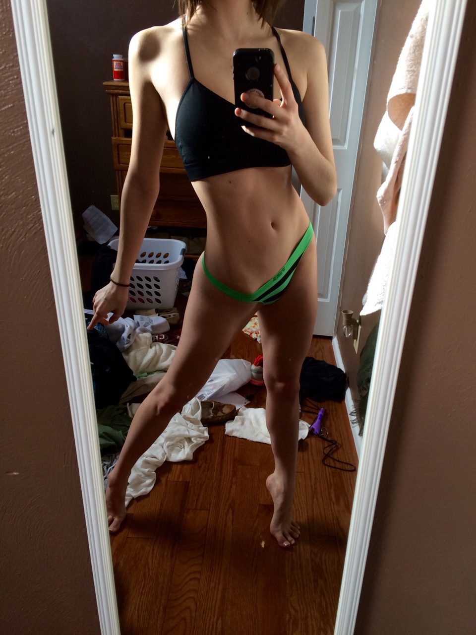 Life Of Cute and Slim Bodybuilder