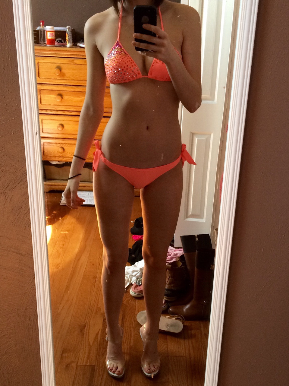 Life Of Cute and Slim Bodybuilder