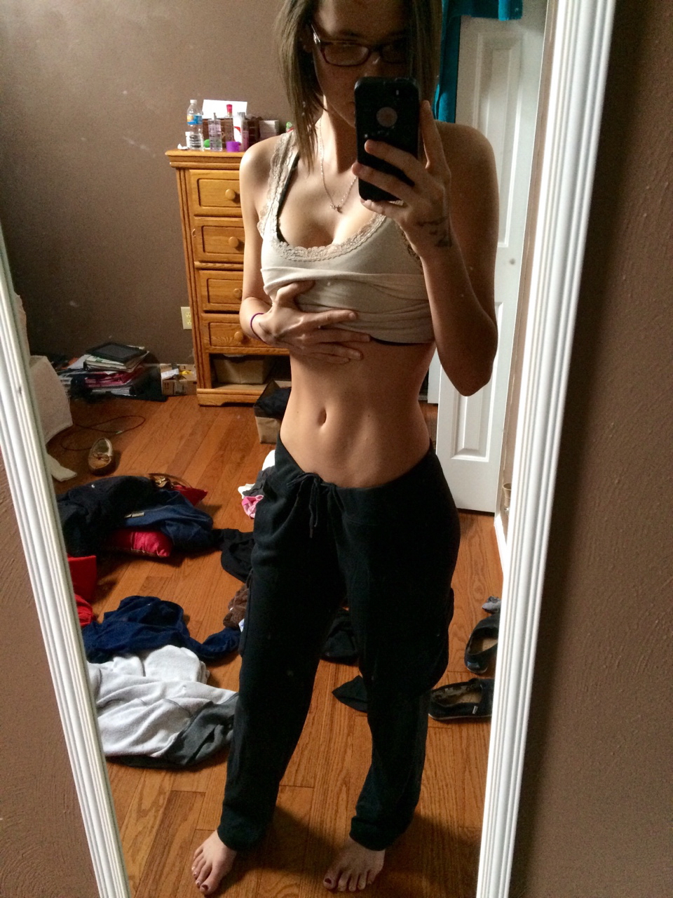 Life Of Cute and Slim Bodybuilder