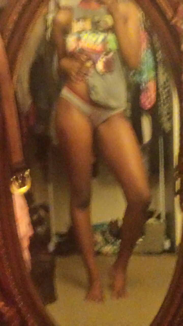 Big Breasted Ebony Selfies