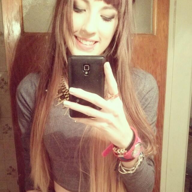 Butt Beauty And Selfies