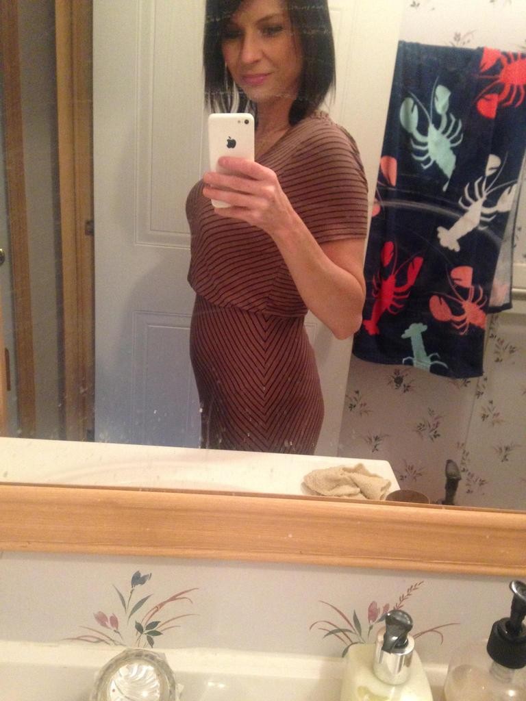 Horny Sexy MILF Selfie Hotness
