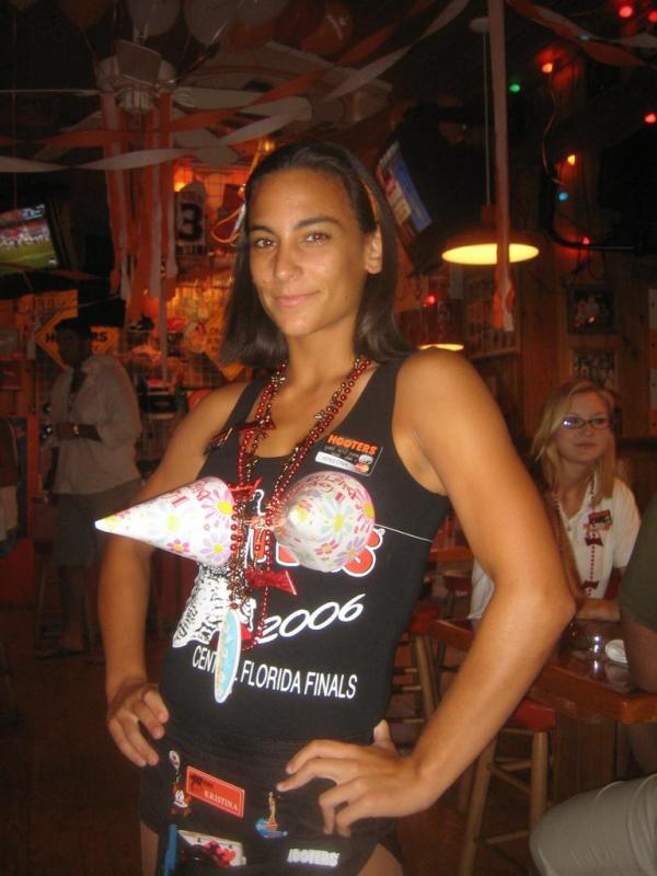 Hooters Girls Uncensored