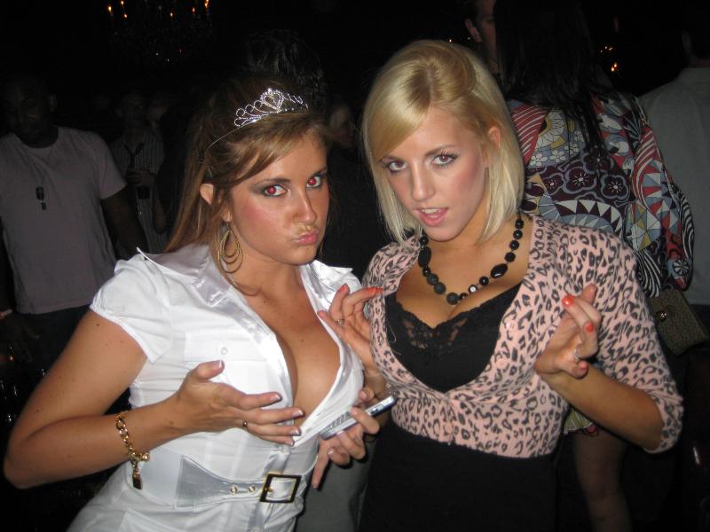 Hooters Girls Uncensored