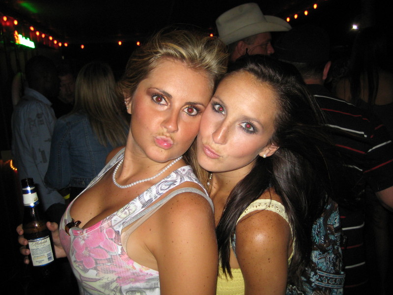 Hooters Girls Uncensored