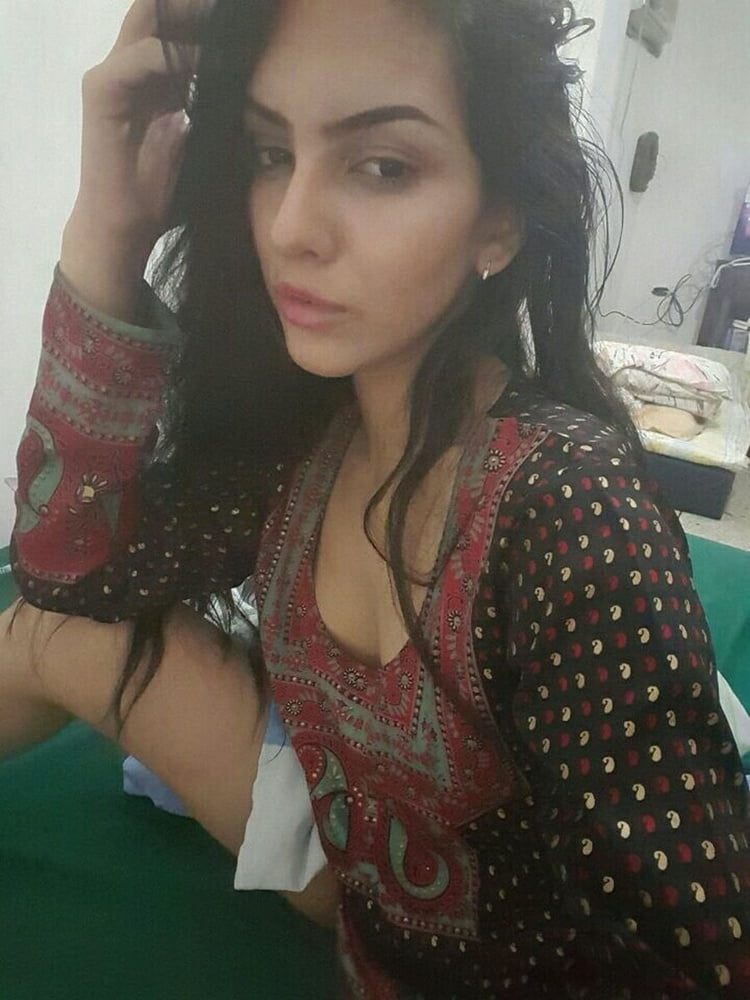 Beautiful & Hot NRI Doctor