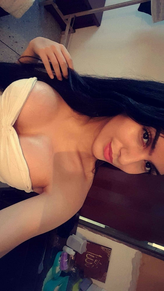 Beautiful & Hot NRI Doctor