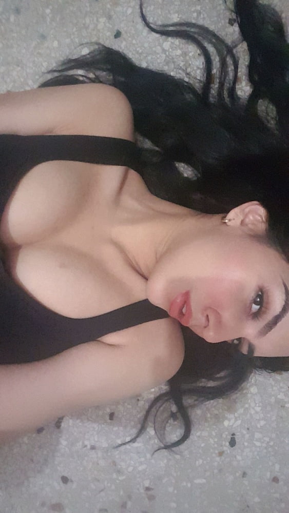 Beautiful & Hot NRI Doctor