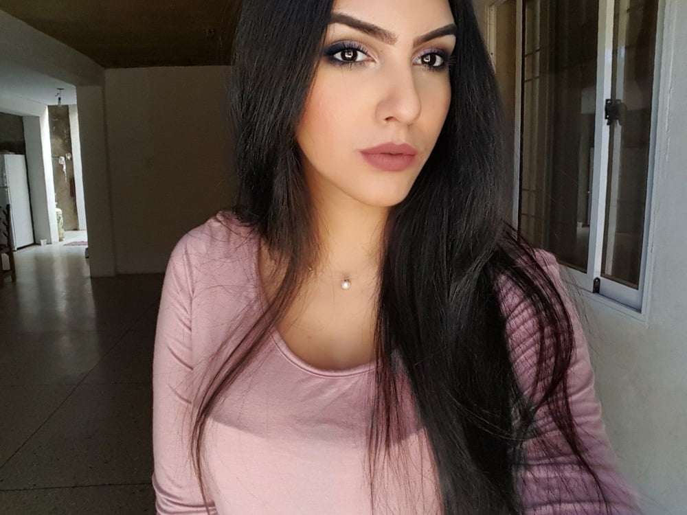 Beautiful & Hot NRI Doctor