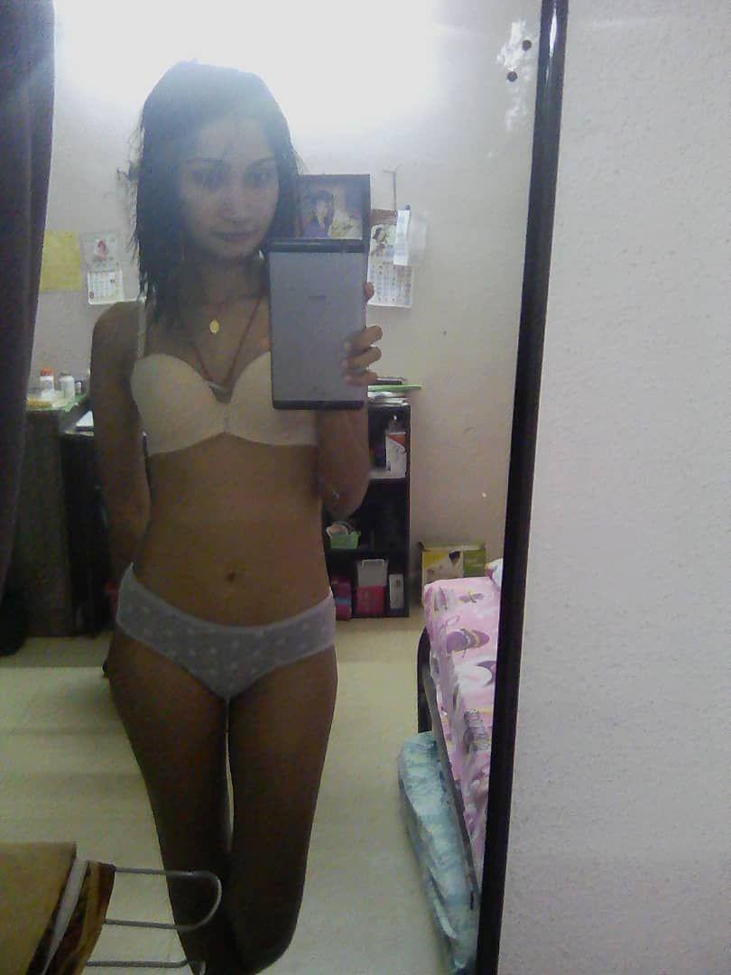 Indian Woman Nude Selfies