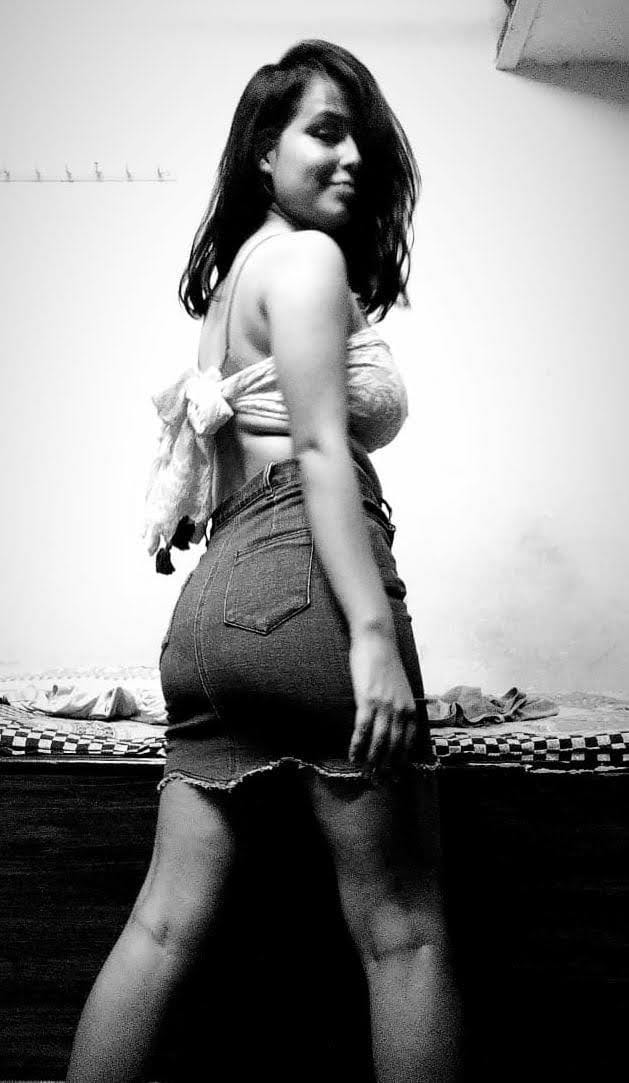 Indian Girl in Hotel Nude