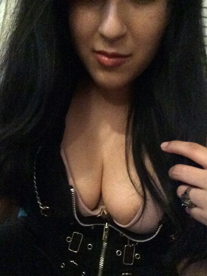 NRI Hot Girl 470 Pics