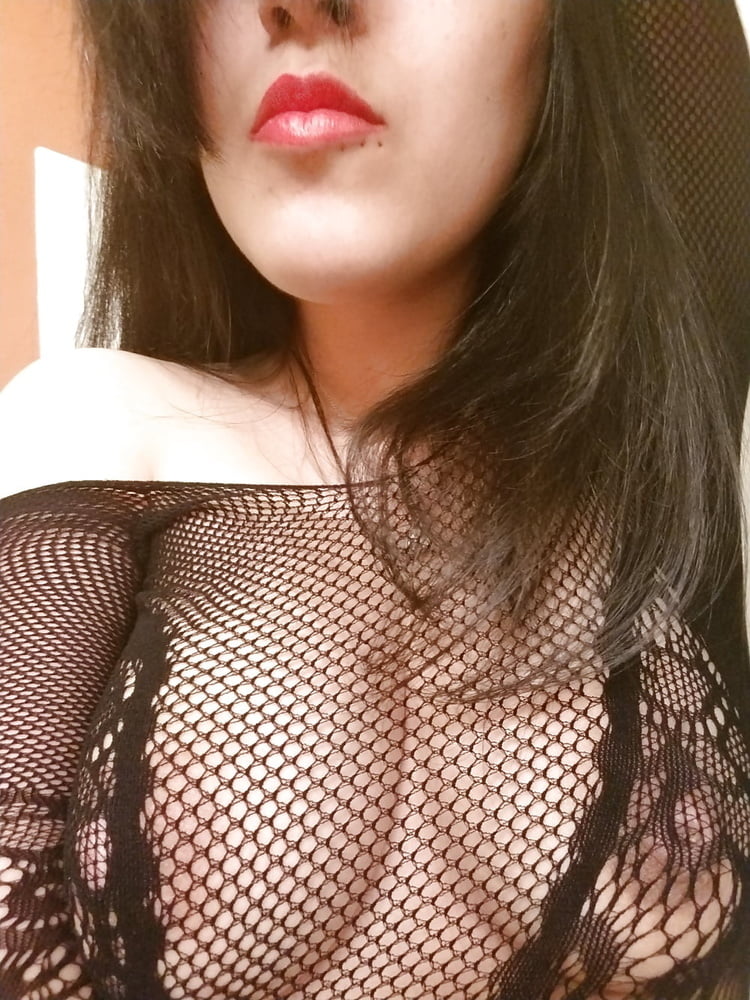 NRI Hot Girl 470 Pics