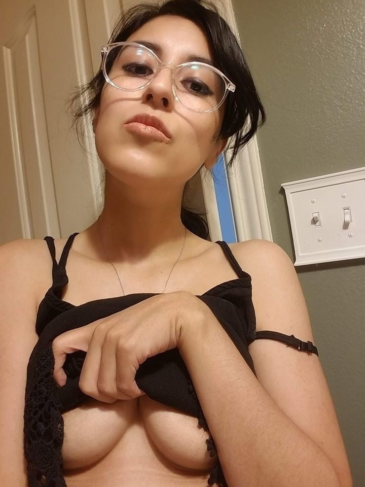 NRI Hot Girl 470 Pics