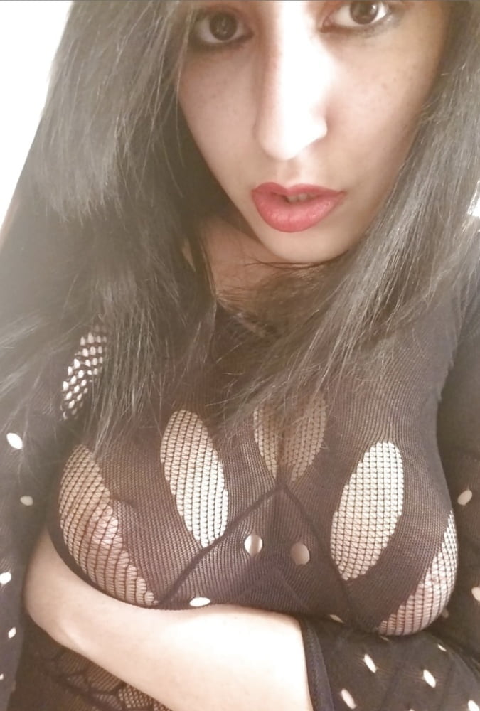 NRI Hot Girl 470 Pics