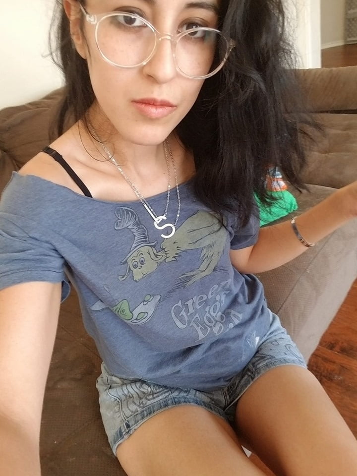 NRI Hot Girl 470 Pics