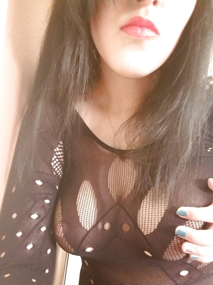 NRI Hot Girl 470 Pics