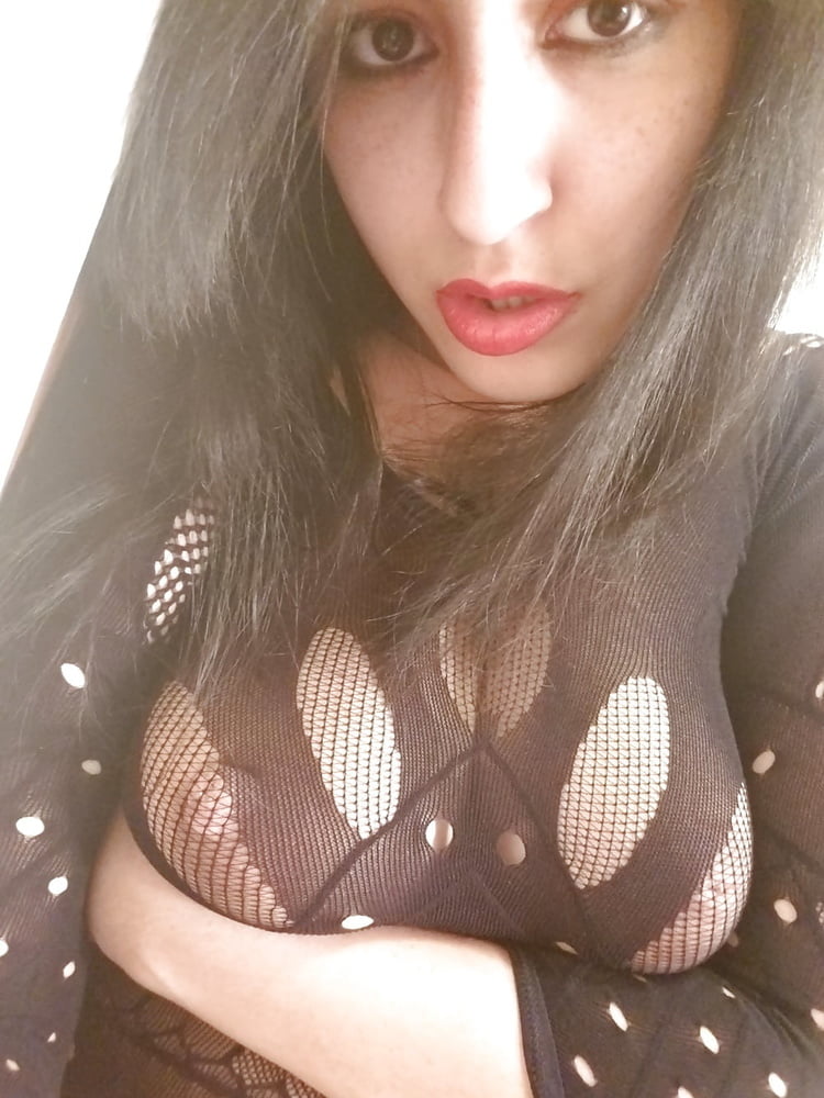 NRI Hot Girl 470 Pics