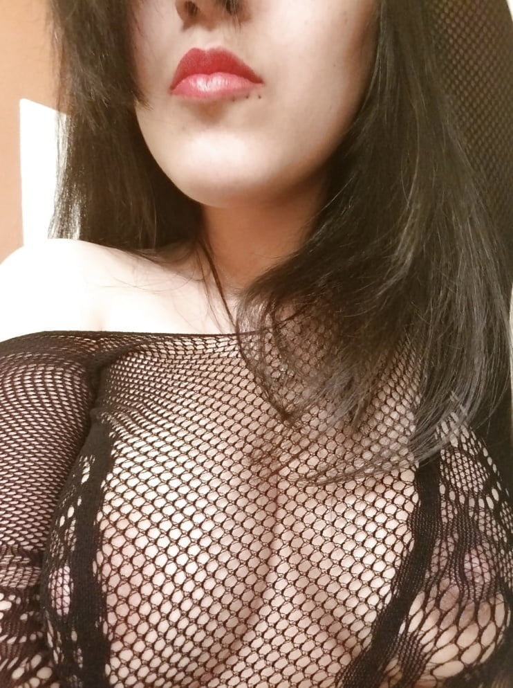 NRI Hot Girl 470 Pics