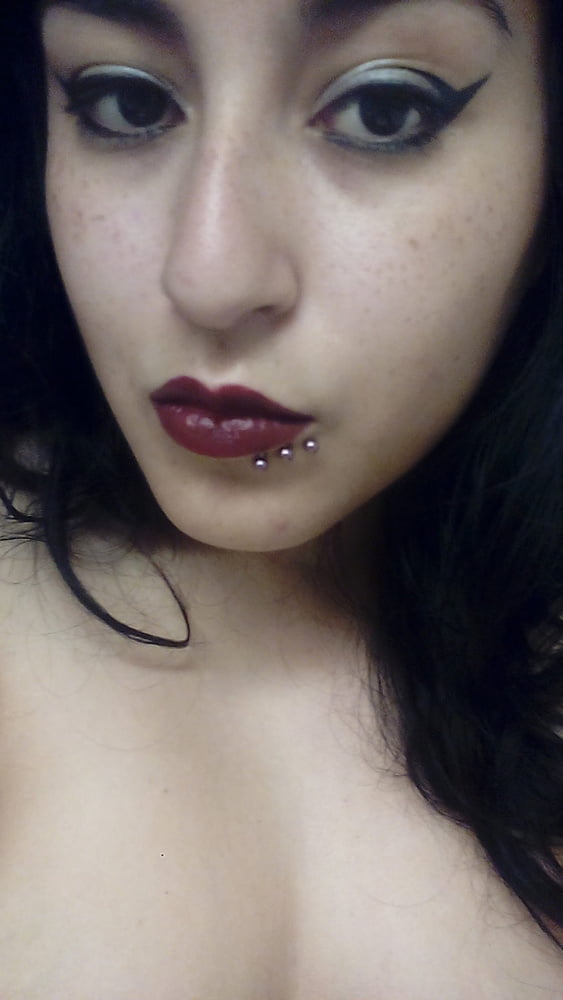 NRI Hot Girl 470 Pics