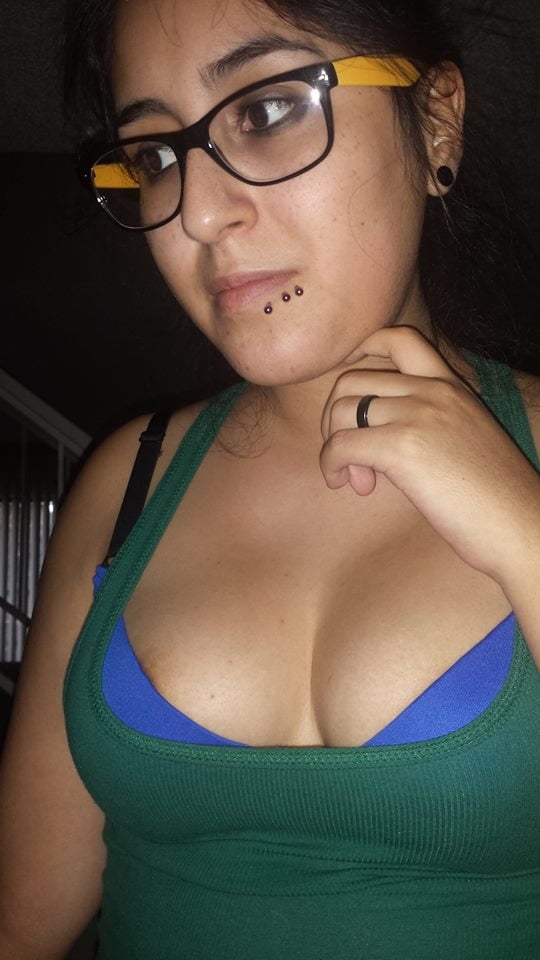 NRI Hot Girl 470 Pics