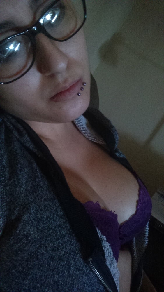 NRI Hot Girl 470 Pics