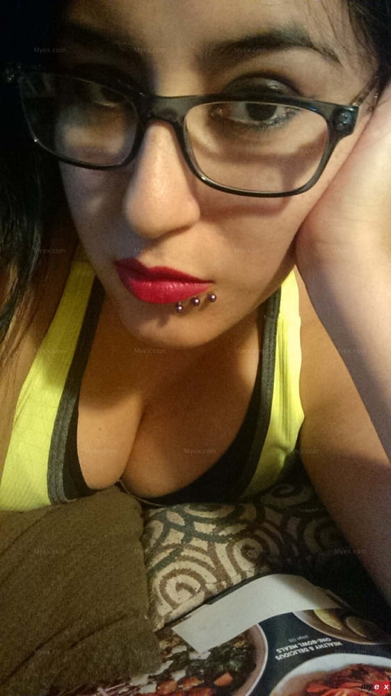 NRI Hot Girl 470 Pics