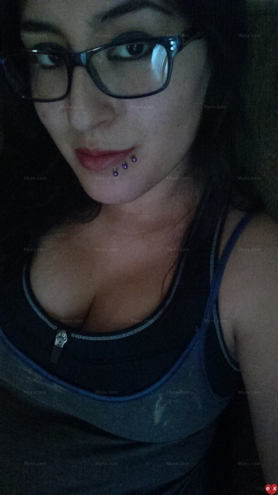 NRI Hot Girl 470 Pics