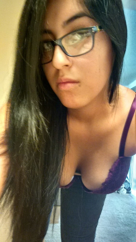 NRI Hot Girl 470 Pics