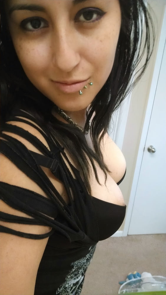 NRI Hot Girl 470 Pics