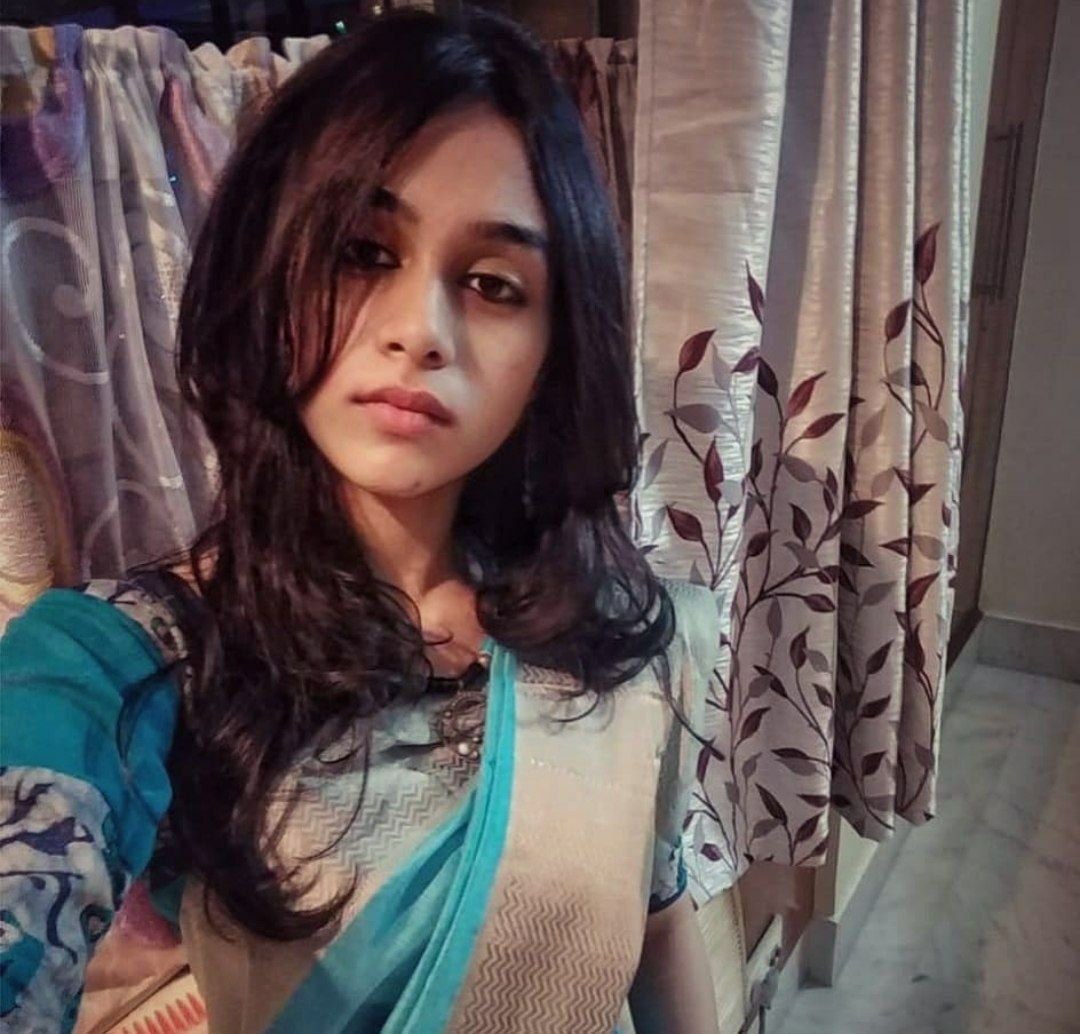 Beautiful Indian Girl Pic