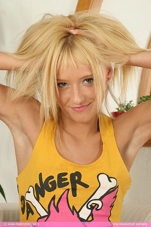 Faith opens her vagina