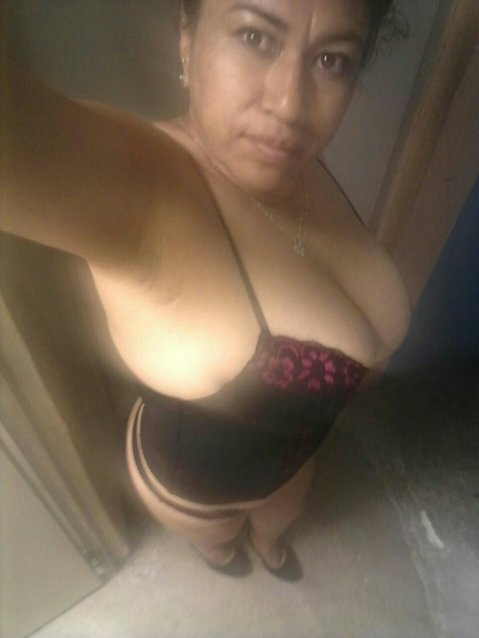 Mature Latina Brazil Mom Milf - arsivizm gallery