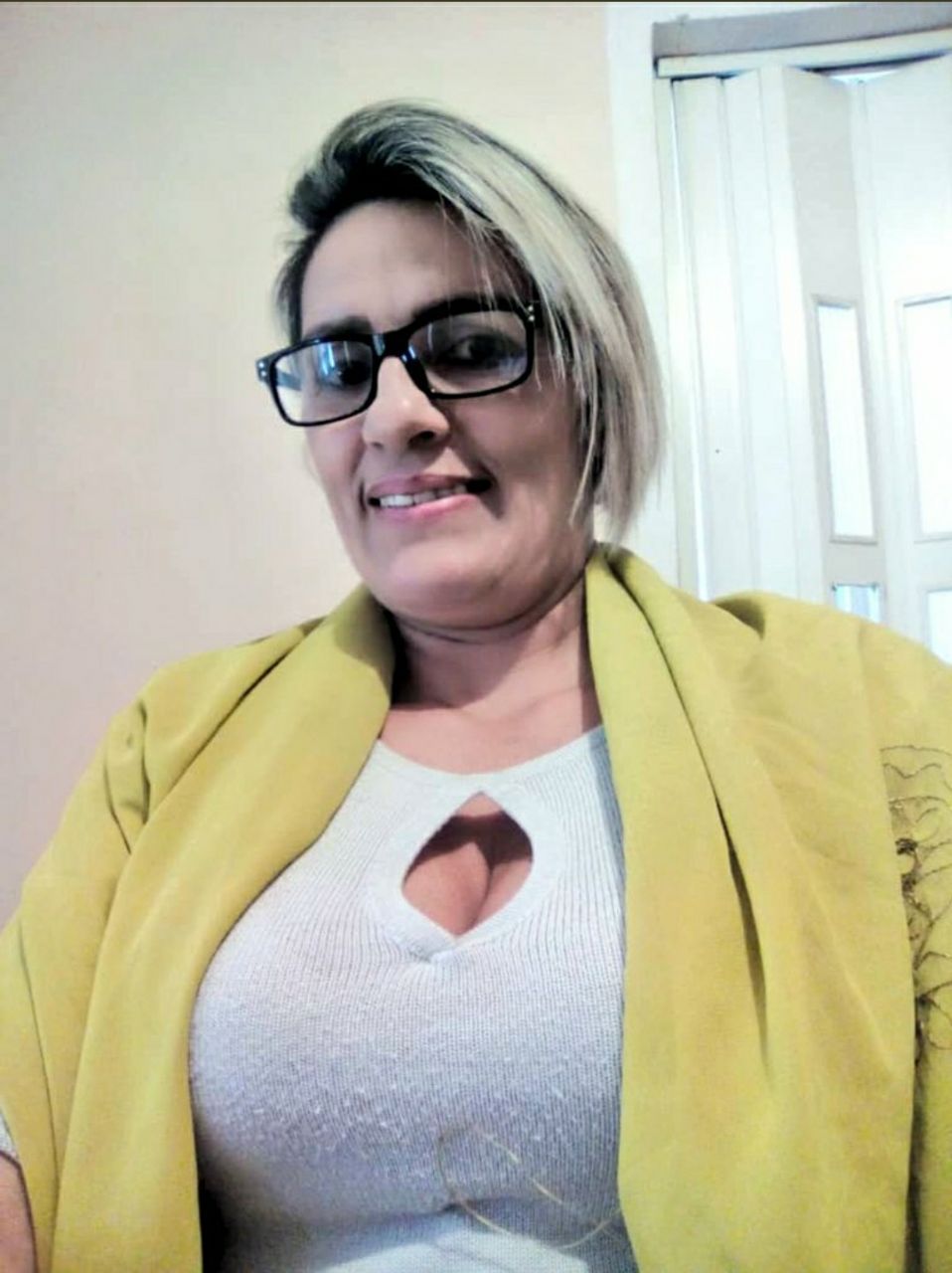 Mature Latina Brazil Mom Milf - arsivizm gallery