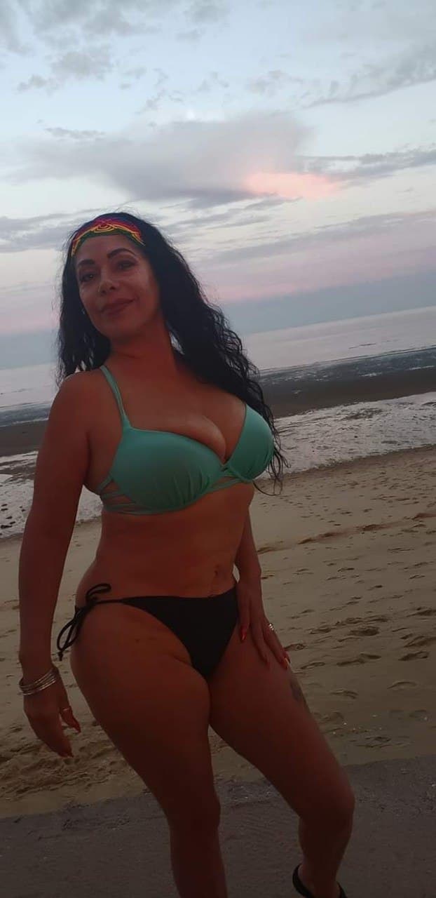Mature Latina Brazil Mom Milf - arsivizm gallery