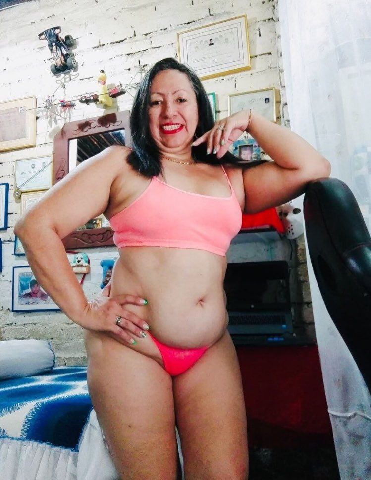 Mature Latina Brazil Mom Milf - arsivizm gallery