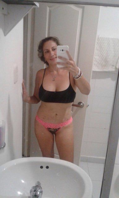 Mature Latina Brazil Mom Milf - arsivizm gallery