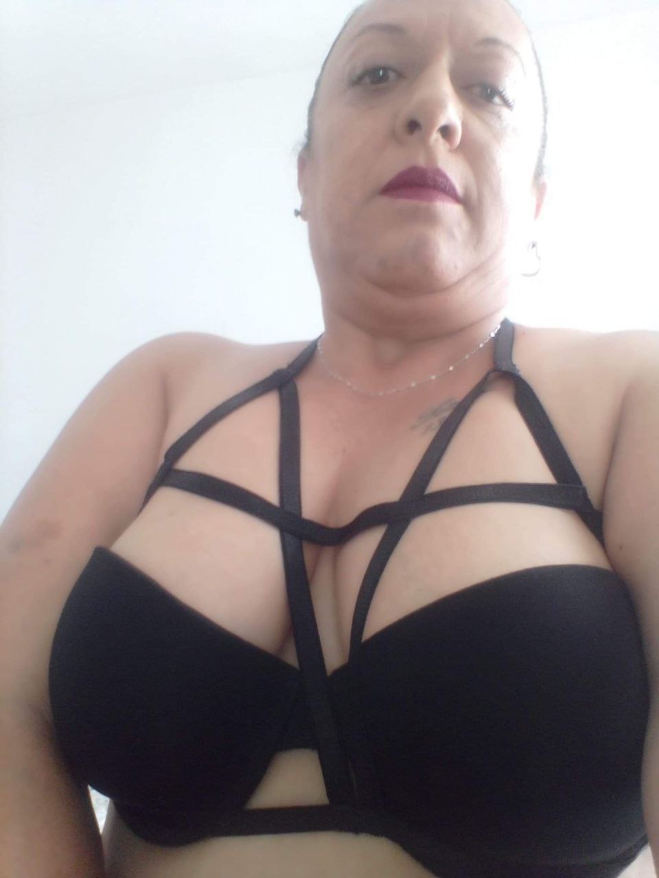 Mature Latina Brazil Mom Milf - arsivizm gallery