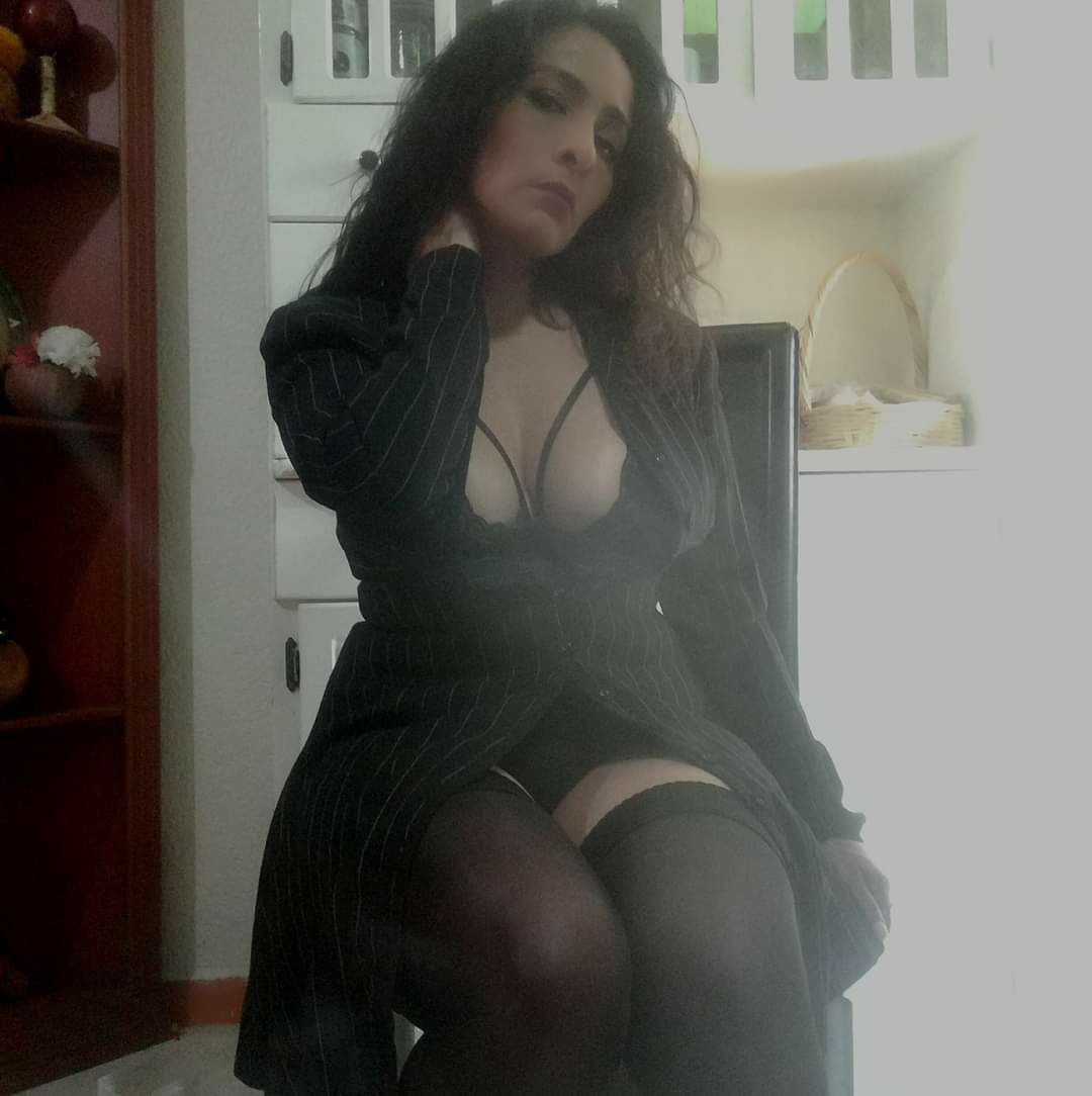 Mature Latina Brazil Mom Milf - arsivizm gallery