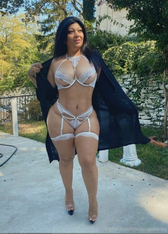 Mature Latina Brazil Mom Milf - arsivizm gallery