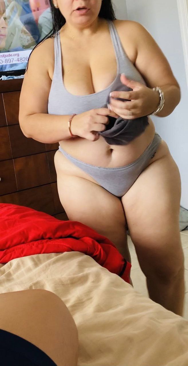 Mature Latina Brazil Mom Milf - arsivizm gallery