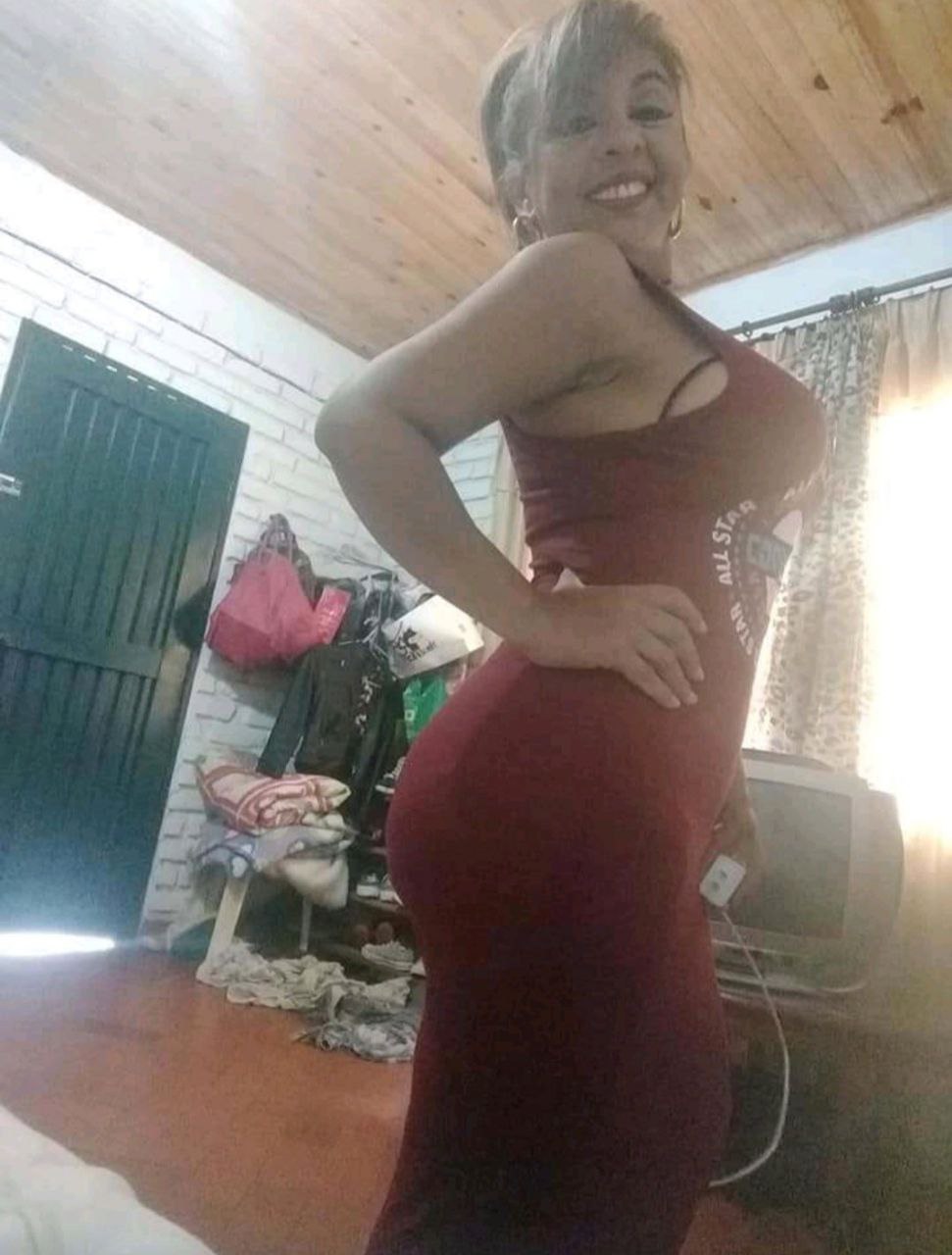 Mature Latina Brazil Mom Milf - arsivizm gallery