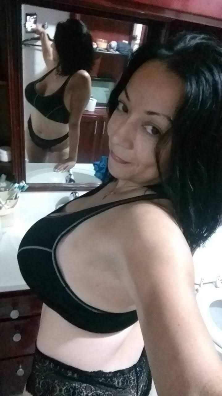 Mature Latina Brazil Mom Milf - arsivizm gallery