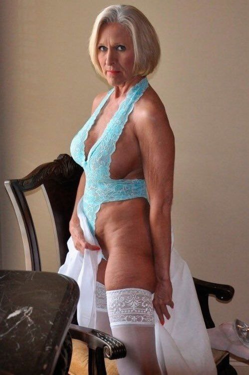 Mature Latina Brazil Mom Milf - arsivizm gallery