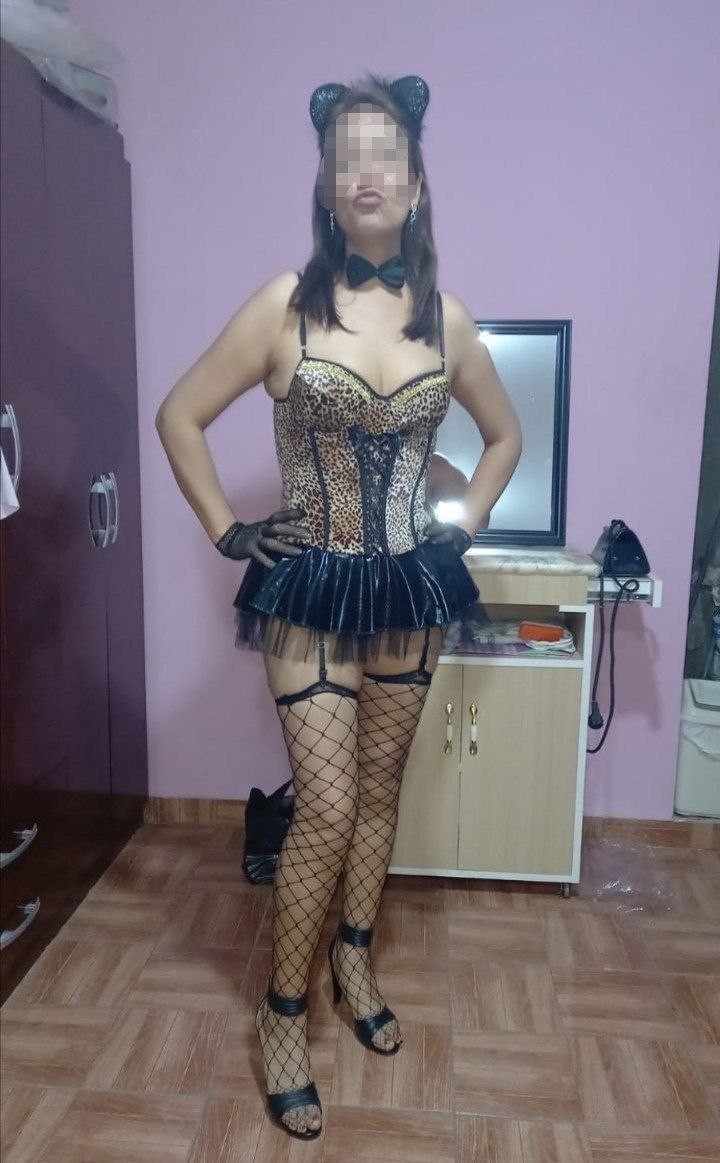 Mature Latina Brazil Mom Milf - arsivizm gallery