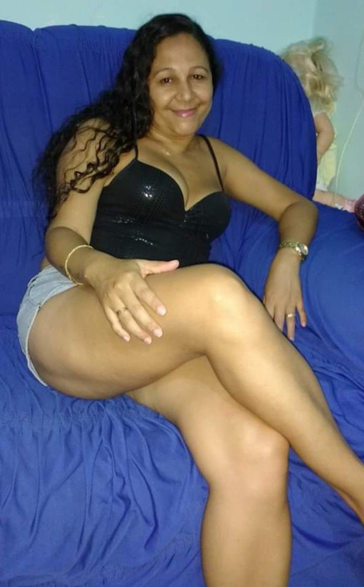 Mature Latina Brazil Mom Milf - arsivizm gallery