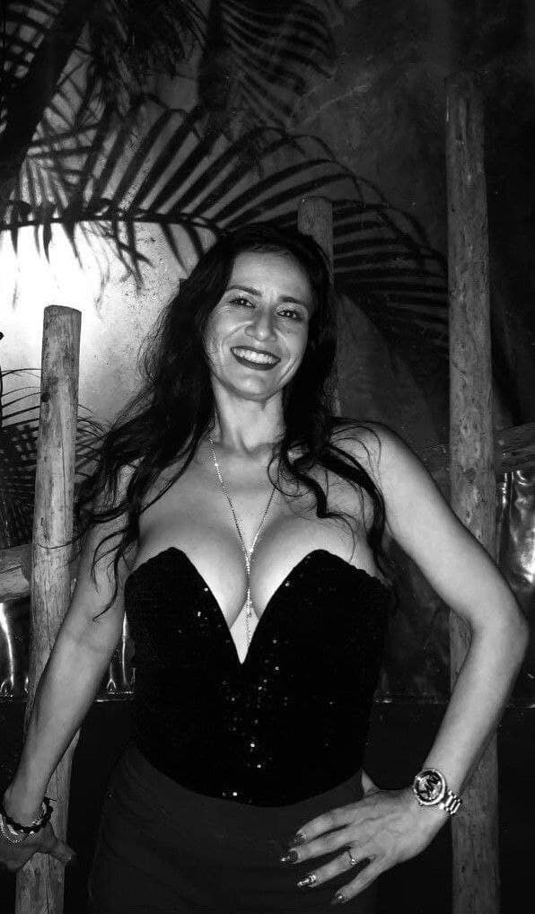 Mature Latina Brazil Mom Milf - arsivizm gallery